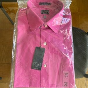 NWT Arrow Men’s Fitted Button Down Shirt